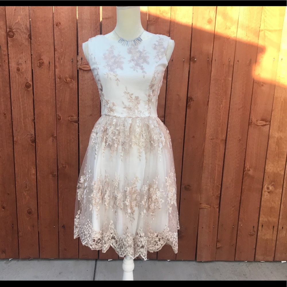Princess lace dress size S